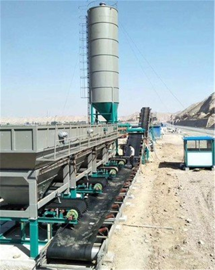 1551945741317700.jpg 二灰穩(wěn)定碎石3.jpg